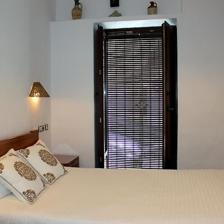 Hostal Extramuros Conil De La Frontera Exterior foto