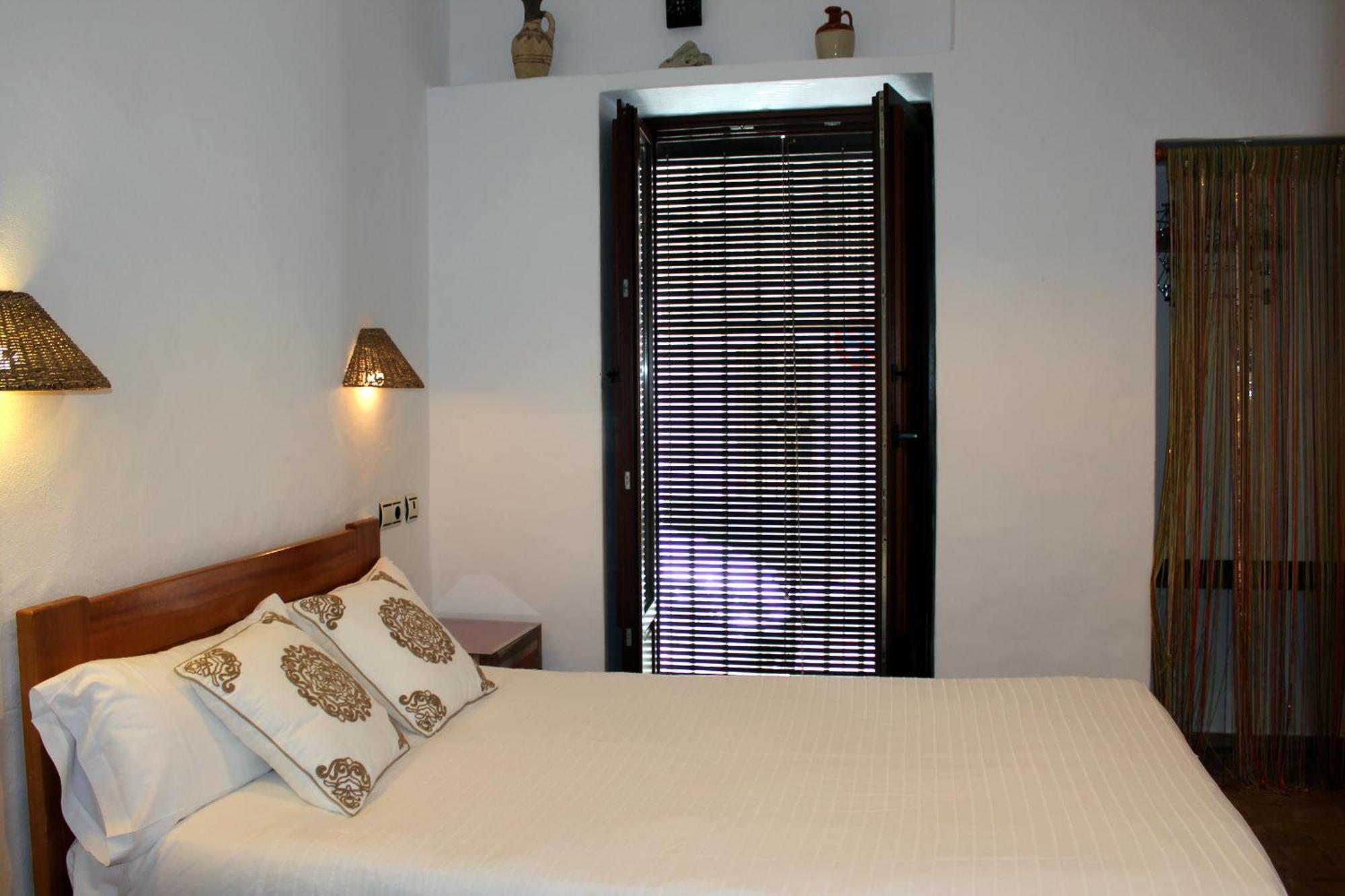 Hostal Extramuros Conil De La Frontera Exterior foto